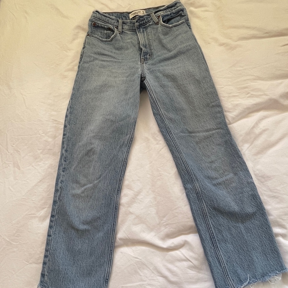Abercrombie ultra high rise ankle straight jeans
